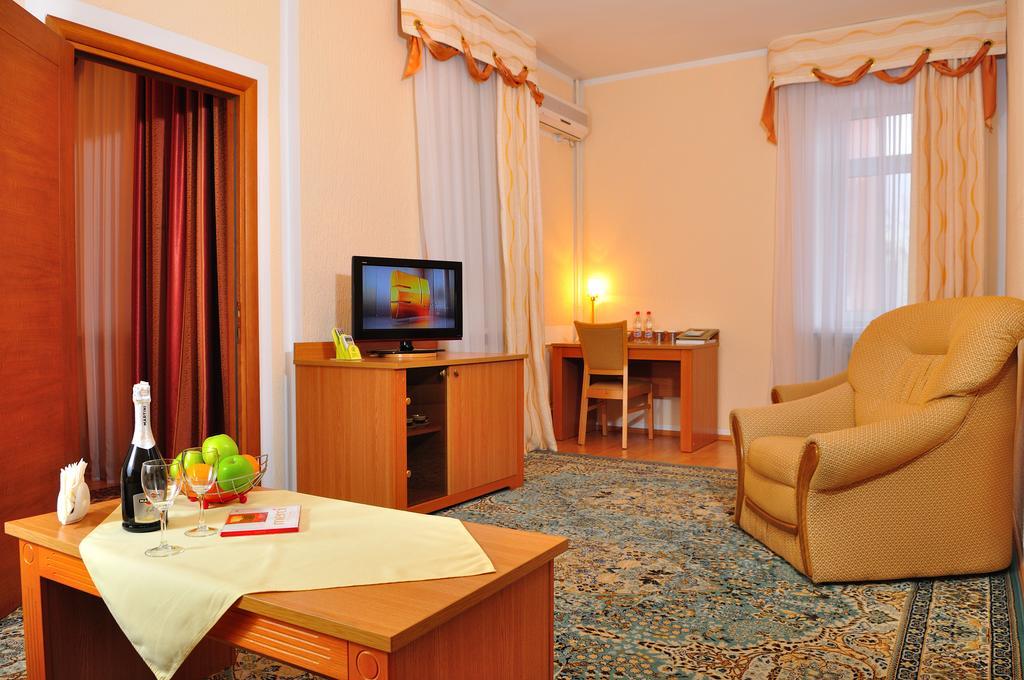 Altyn Dala Hotel Астана Стая снимка