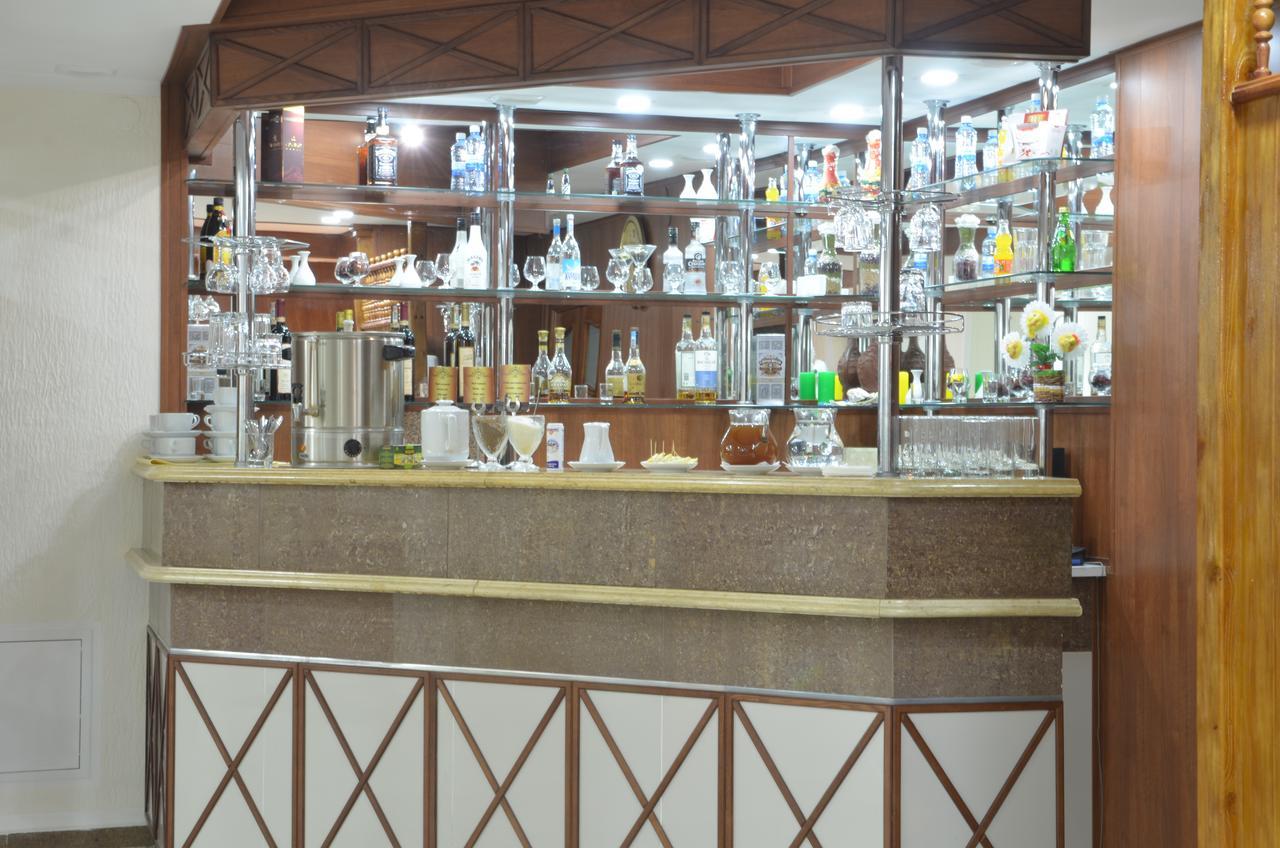 Altyn Dala Hotel Астана Екстериор снимка